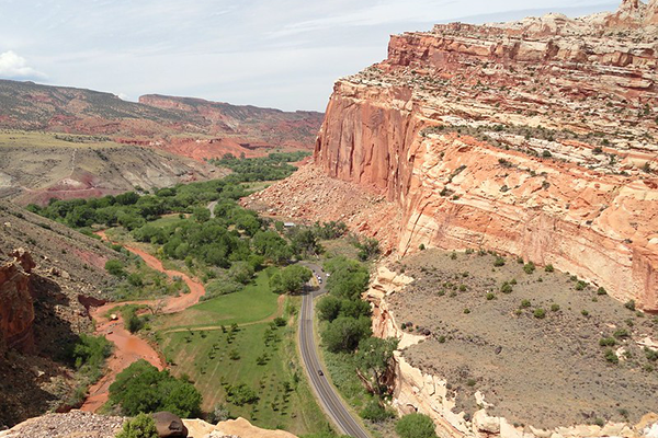 Cohab Canyon Trail